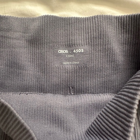 ASOS Ribbed Active Sports Bra & Shorts Set - Picture 3 of 5